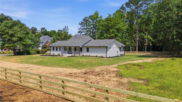 2450 tennyson trail, Grayson, GA 30017