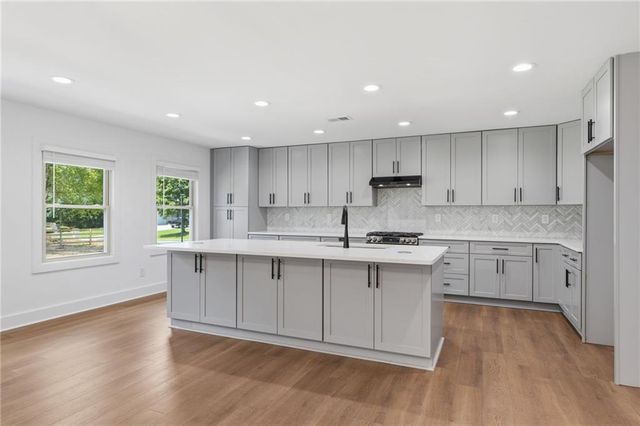 2450 tennyson trail, Grayson, GA 30017