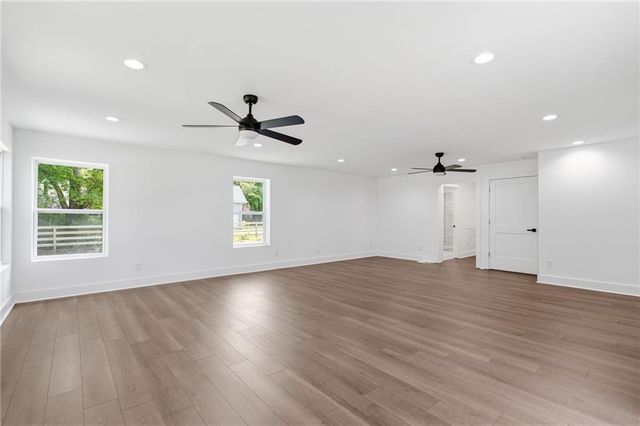 2450 tennyson trail, Grayson, GA 30017