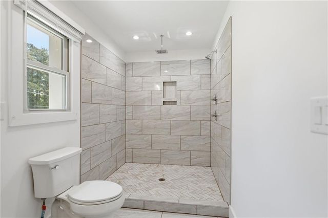 2450 tennyson trail, Grayson, GA 30017