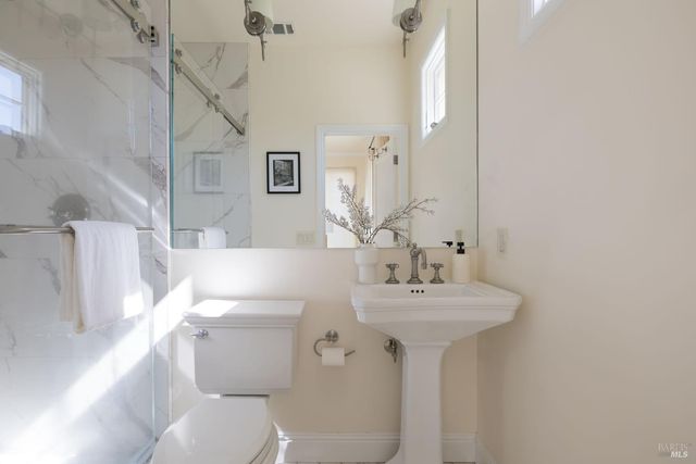 5870 Silverado Trl, Napa, CA 94558