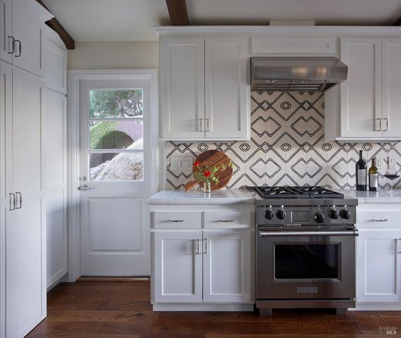 5870 Silverado Trl, Napa, CA 94558