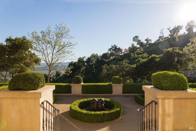 5870 Silverado Trl, Napa, CA 94558