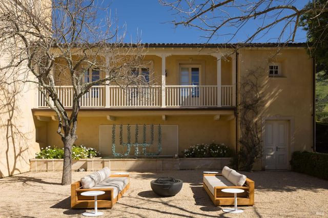 5870 Silverado Trl, Napa, CA 94558