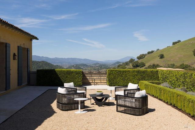 5870 Silverado Trl, Napa, CA 94558