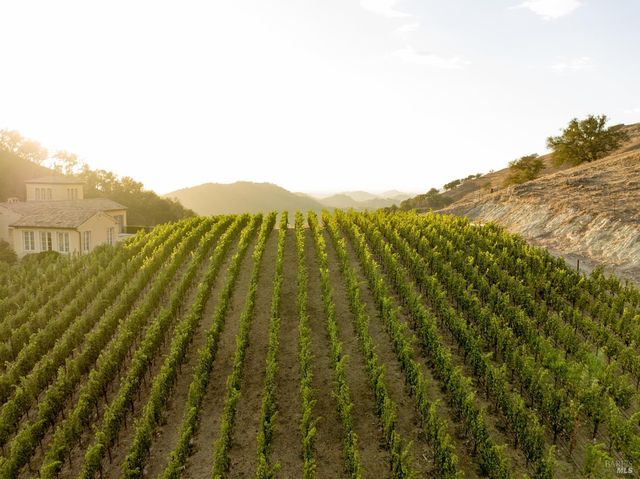 5870 Silverado Trl, Napa, CA 94558