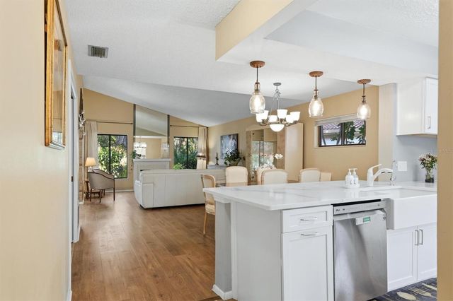6421 SUN EAGLE LANE, Bradenton, FL 34210
