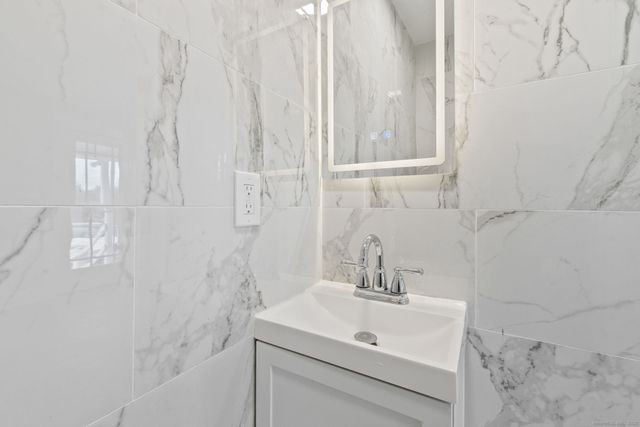 19 Henry Street, Watertown, CT 06779