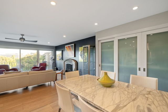 1 Oak Brook Club Drive A301, Oak Brook, IL 60523