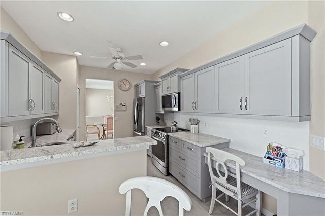 2190 Arielle DR 901, Naples, FL 34109