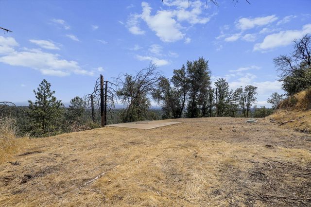 14020 Windfall Drive, Redding, CA 96003