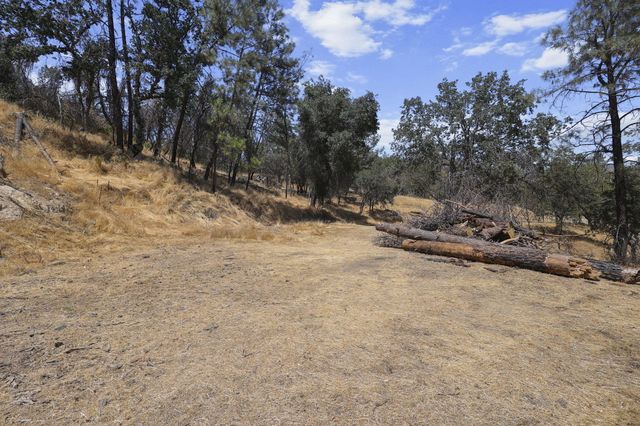 14020 Windfall Drive, Redding, CA 96003