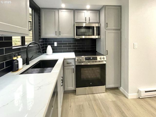 344 CERVANTES Cir, Lake Oswego, OR 97035