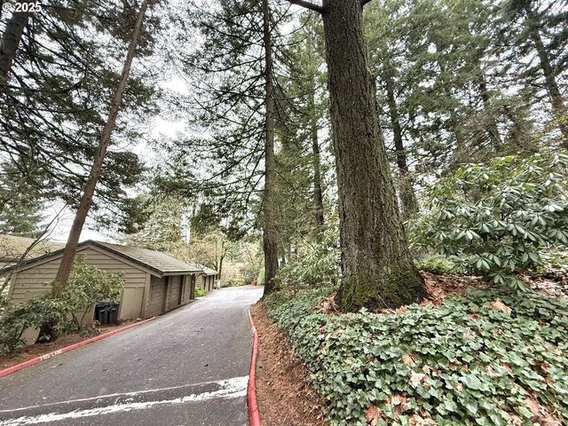 344 CERVANTES Cir, Lake Oswego, OR 97035