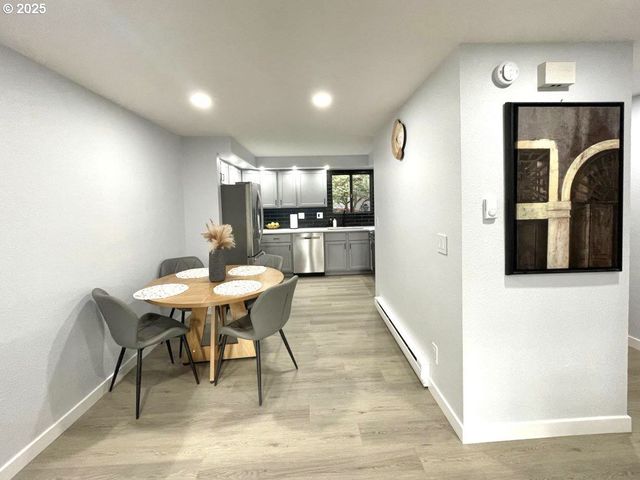 344 CERVANTES Cir, Lake Oswego, OR 97035