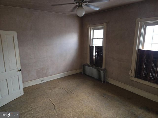 222 W HIGH ST, Womelsdorf, PA 19567