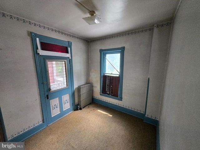222 W HIGH ST, Womelsdorf, PA 19567