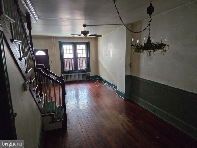 222 W HIGH ST, Womelsdorf, PA 19567
