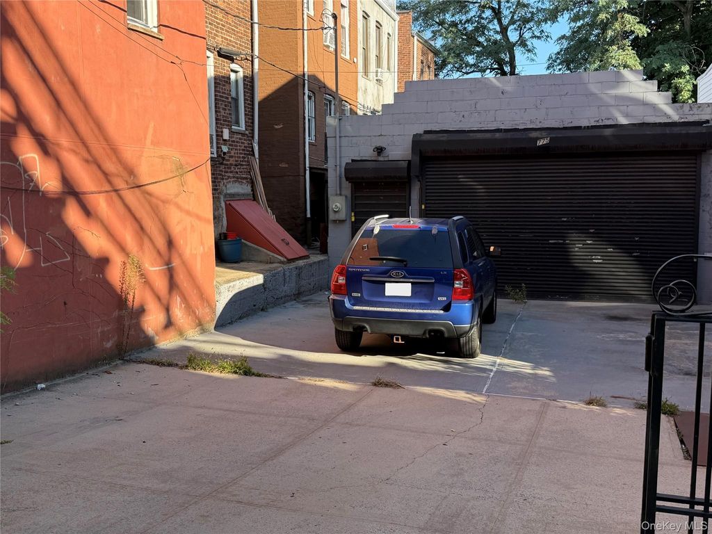 775 Livonia Avenue, Brooklyn, NY 11207 — photo 3