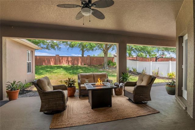 2466 HOLLY BERRY CIRCLE, Clermont, FL 34711