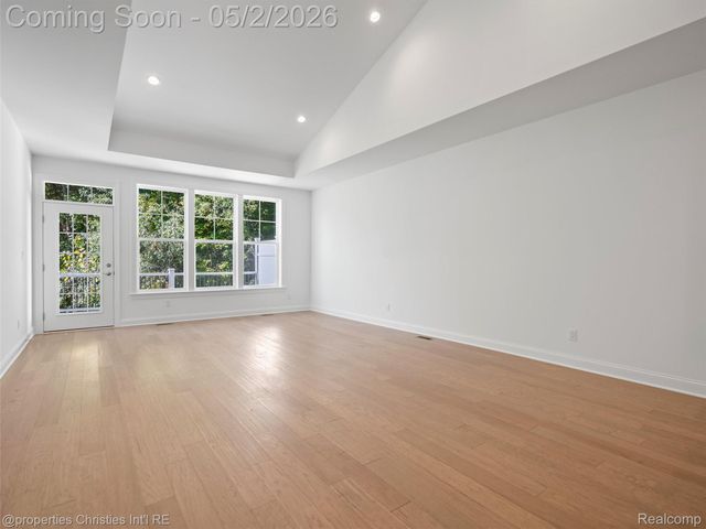 3318 Roseford Boulevard, Ann Arbor, MI 48105