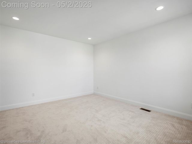 3318 Roseford Boulevard, Ann Arbor, MI 48105