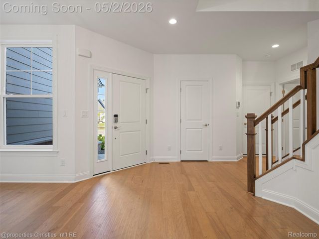 3318 Roseford Boulevard, Ann Arbor, MI 48105