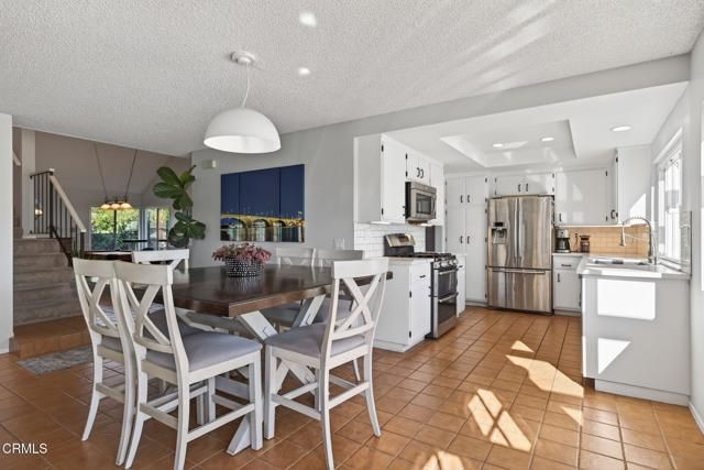 10696 Loma Vista Road, Ventura, CA 93004