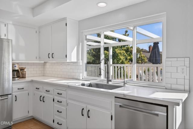 10696 Loma Vista Road, Ventura, CA 93004