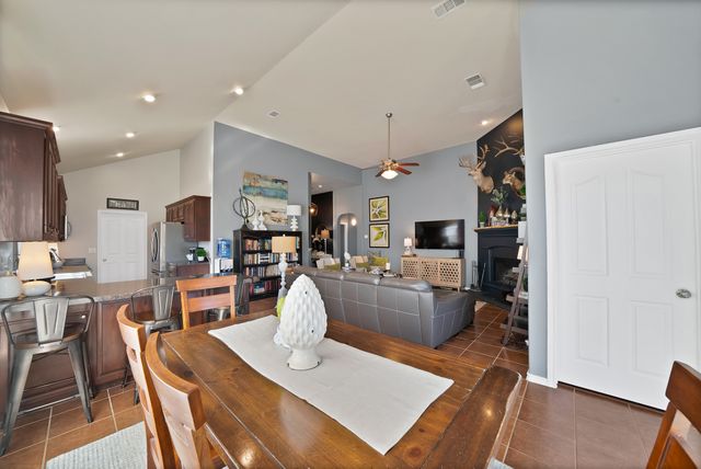 10864 Irish Glen Trail, Fort Worth, TX 76052