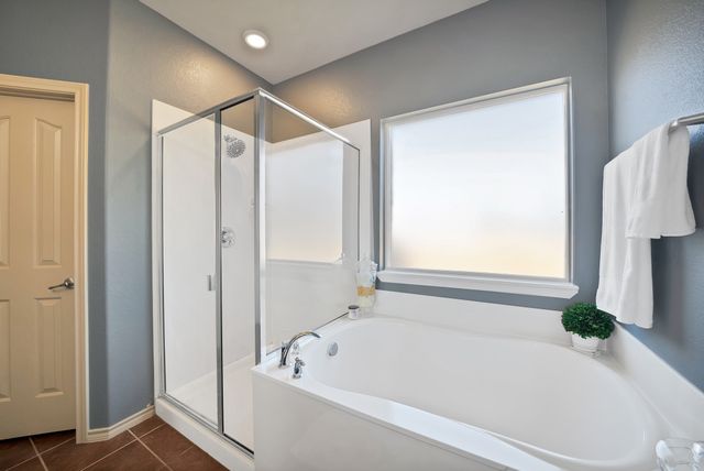 10864 Irish Glen Trail, Fort Worth, TX 76052