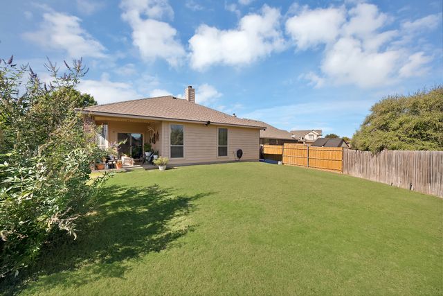 10864 Irish Glen Trail, Fort Worth, TX 76052