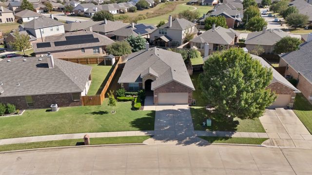 10864 Irish Glen Trail, Fort Worth, TX 76052
