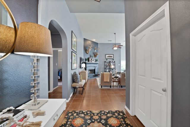 10864 Irish Glen Trail, Fort Worth, TX 76052