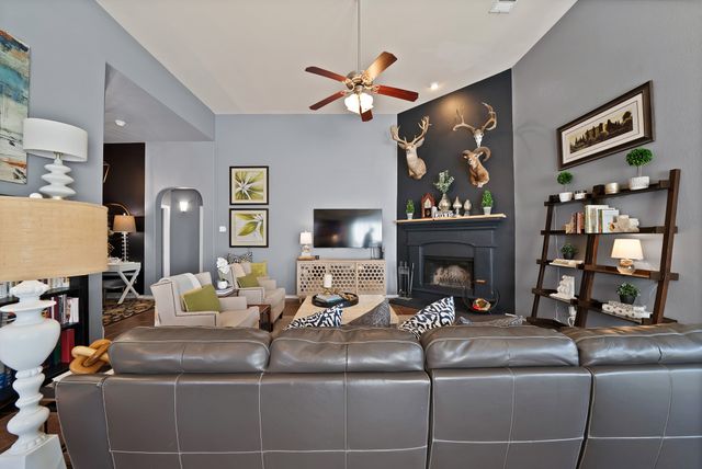 10864 Irish Glen Trail, Fort Worth, TX 76052