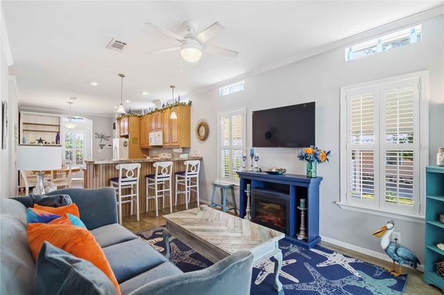 915 50TH AVENUE W, Bradenton, FL 34207