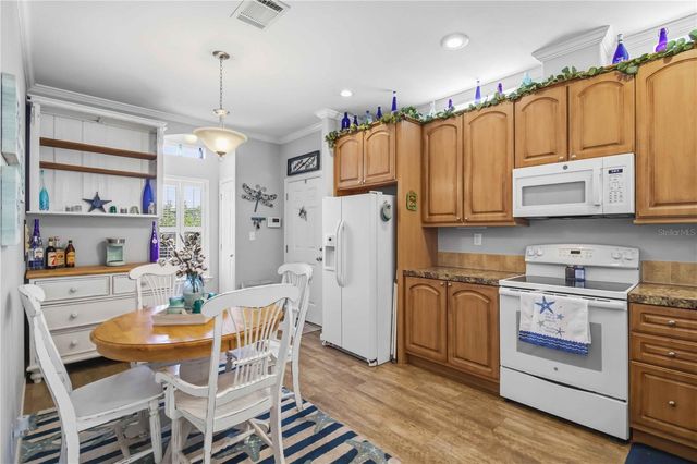 915 50TH AVENUE W, Bradenton, FL 34207