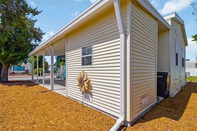915 50TH AVENUE W, Bradenton, FL 34207