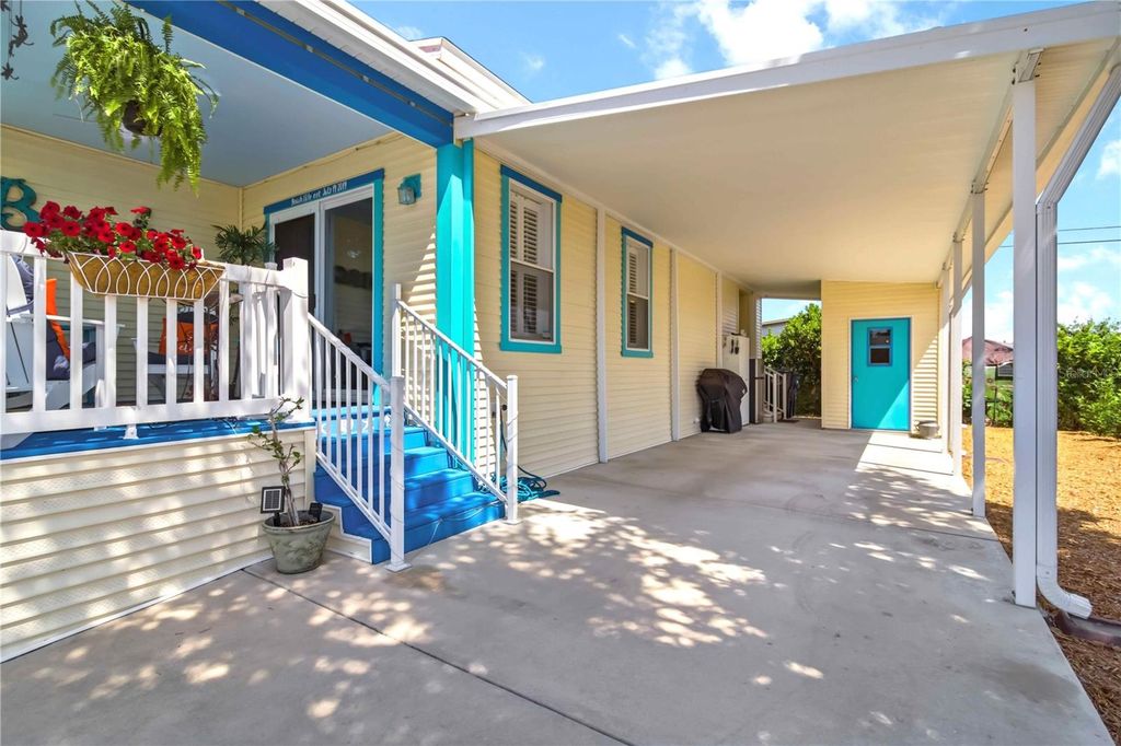 915 50TH AVENUE W, Bradenton, FL 34207