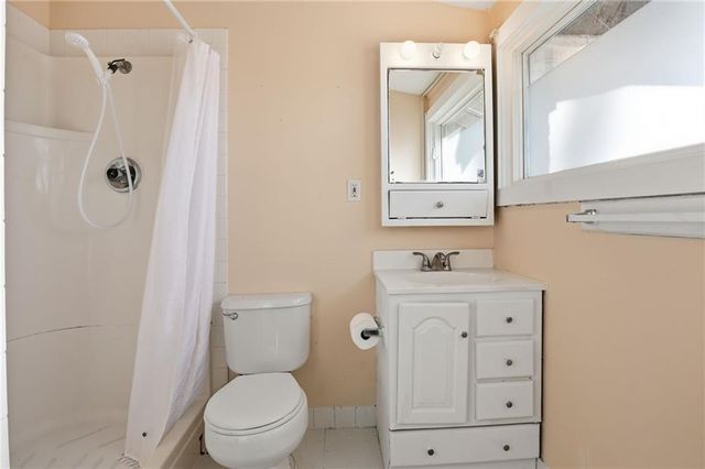 7725 Lamar Avenue, Prairie Village, KS 66208