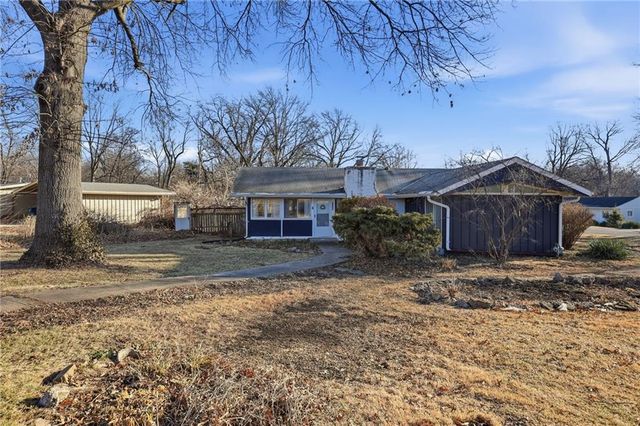 7725 Lamar Avenue, Prairie Village, KS 66208