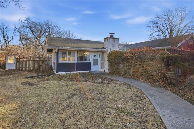 7725 Lamar Avenue, Prairie Village, KS 66208