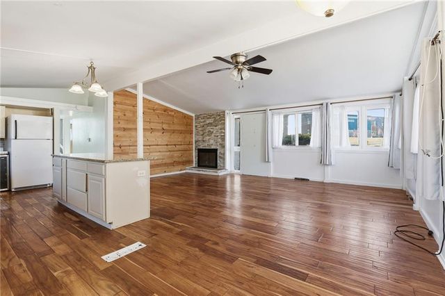 7725 Lamar Avenue, Prairie Village, KS 66208