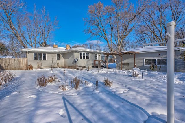 1542 Aldrich Avenue, Hudson, WI 54016