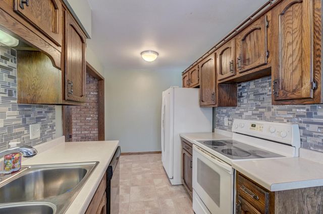 1542 Aldrich Avenue, Hudson, WI 54016