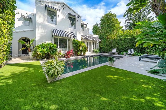 2729 N Bay Rd, Miami Beach, FL 33140