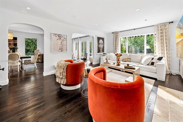 2729 N Bay Rd, Miami Beach, FL 33140