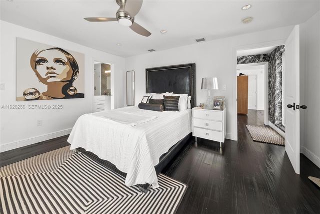 2729 N Bay Rd, Miami Beach, FL 33140