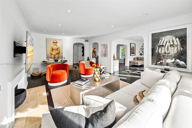 2729 N Bay Rd, Miami Beach, FL 33140