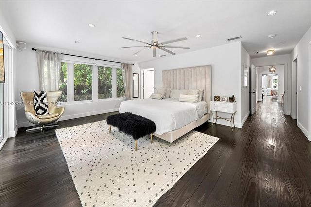 2729 N Bay Rd, Miami Beach, FL 33140